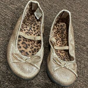 EUC! Sparkly Gold Kids Ballet Flats Girl Sz 7